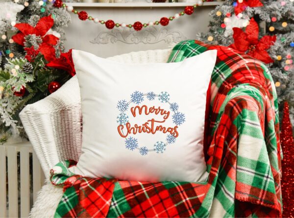 Merry Christmas Snowflakes Wreath embroidery design