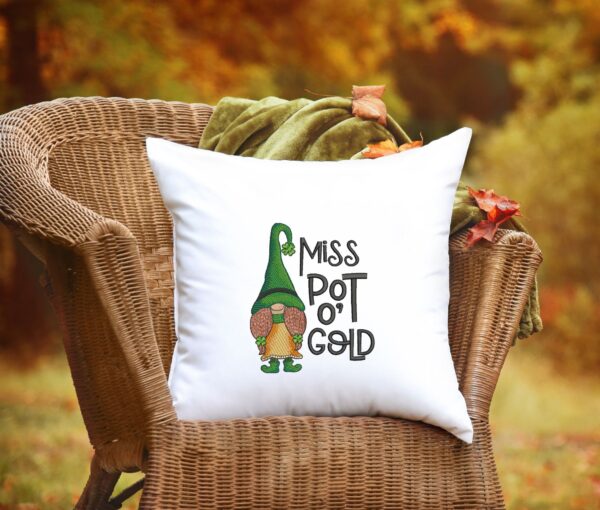 Miss Pot O Gold embroidery design