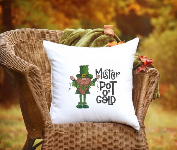 Mister Pot O Gold embroidery design