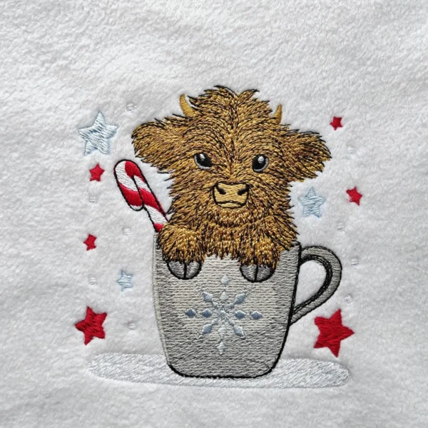 Highland Cow embroidery design - Christmas embroidery pattern